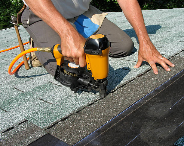 Best Flat Roof Repair Services  in Moweaqua, IL